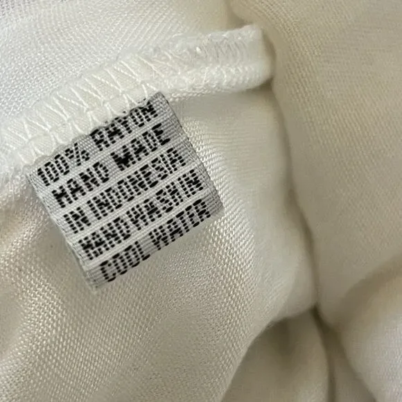 Women's Fillyboo Maternity Strawberry Fields Embroidered Maxi Dress - Picture 11 of 12